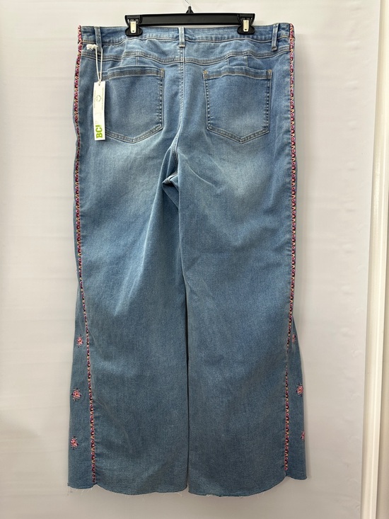 NWT Tribal Jeans Embroidered Wide Leg Denim Women’s Size 16 - Picture 2 of 7